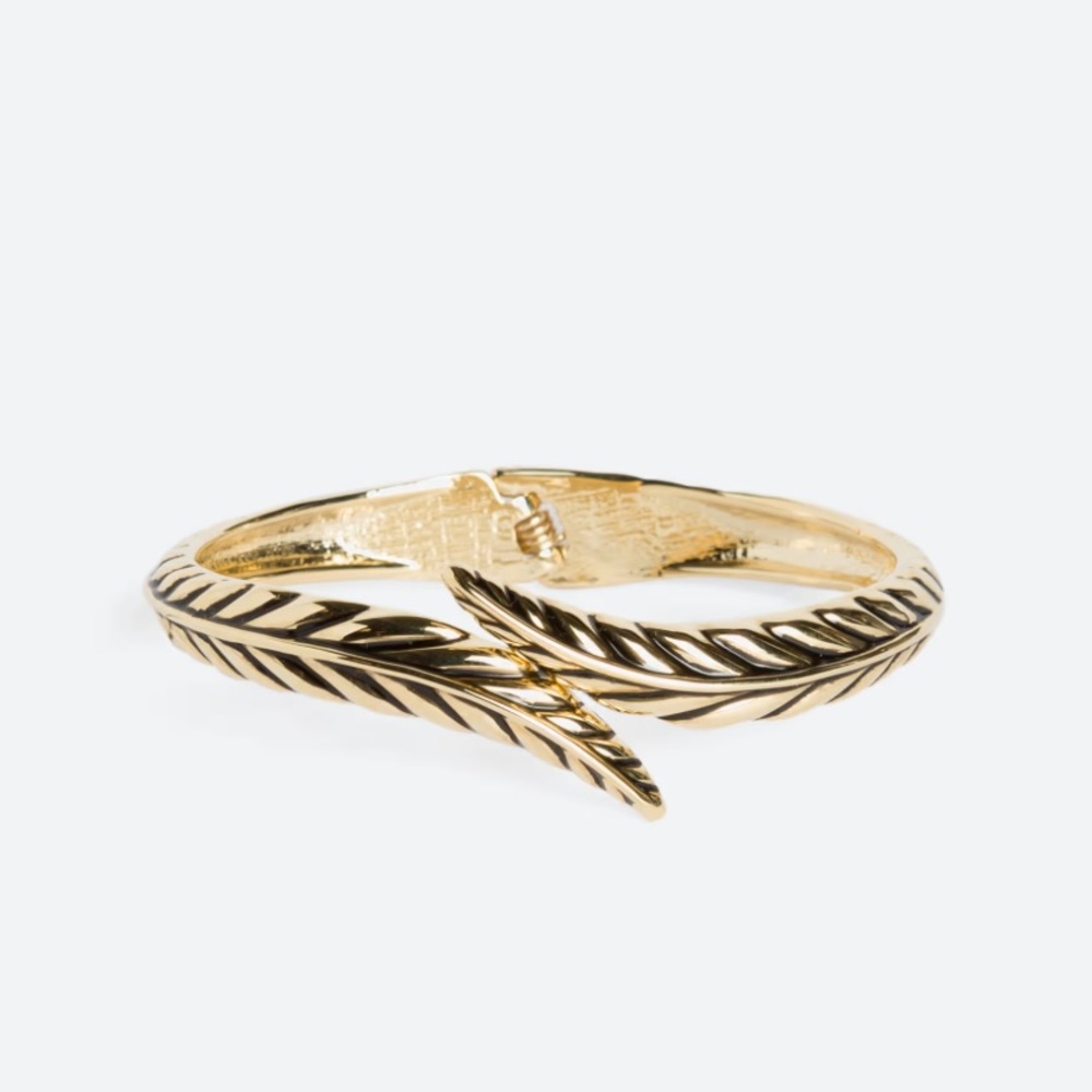 Romolo Mark Twisted-Leaf Gold Hinge Bracelet